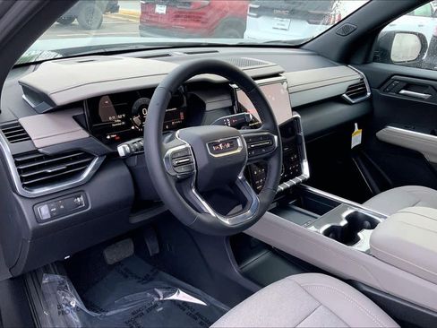 New 2026 GMC Acadia Elevation image 8