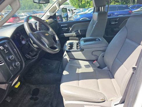 Used 2018 Chevrolet Silverado 3500 W/T w/ WT Convenience Package AWD/4WD image 4