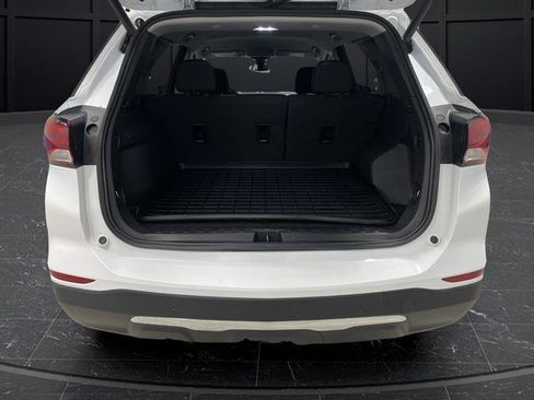 Used 2024 Chevrolet Equinox LT image 13