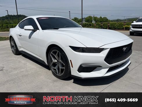 Used 2025 Ford Mustang Coupe RWD image 22