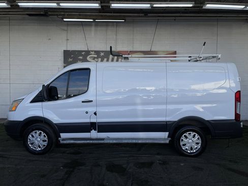 Used 2018 Ford Transit 250 130 Low Roof w/ Exterior Upgrade Package image 2