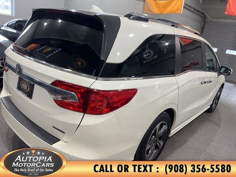 Used 2018 Honda Odyssey Touring image 5