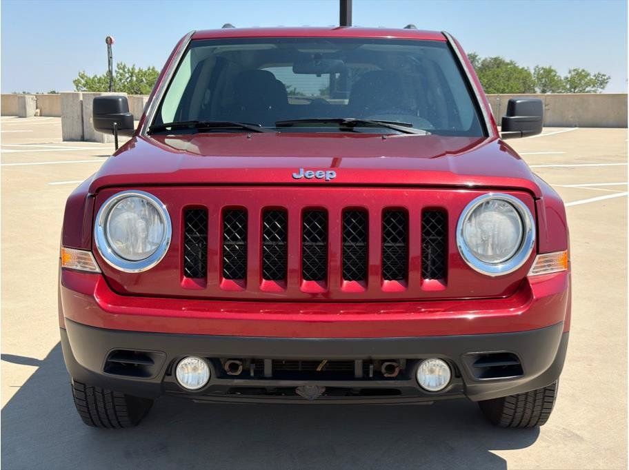 Used 2014 Jeep Patriot Sport FWD image 2