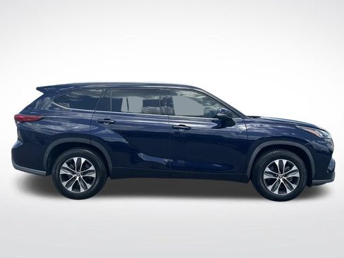 Used 2020 Toyota Highlander XLE FWD image 7