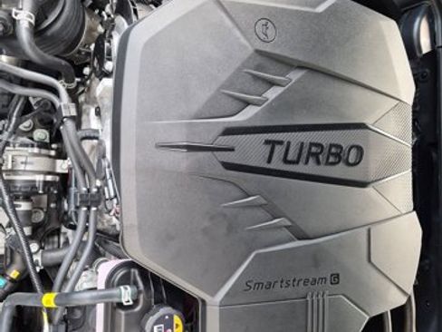 Used 2026 Genesis G70 2.5T RWD image 22