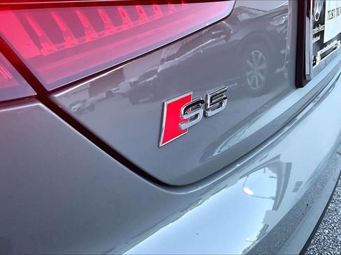 Used 2019 Audi S5 Premium Plus w/ Premium Plus image 29