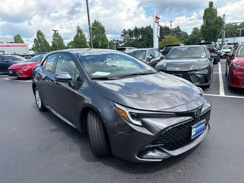 Used 2023 Toyota Corolla SE FWD image 3