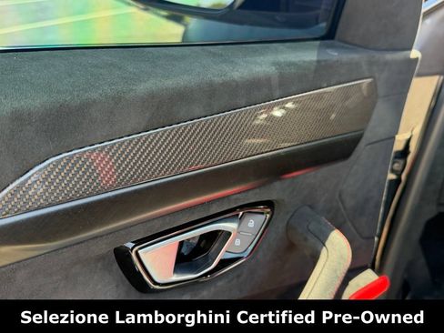 Used 2023 Lamborghini Urus Performante AWD/4WD image 26