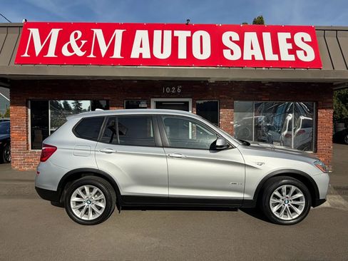 Used 2017 BMW X3 sDrive28i image 2