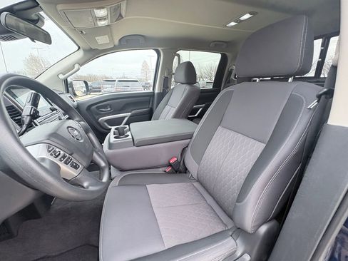 Used 2021 Nissan Titan SV w/ Accessory Utility Package image 6