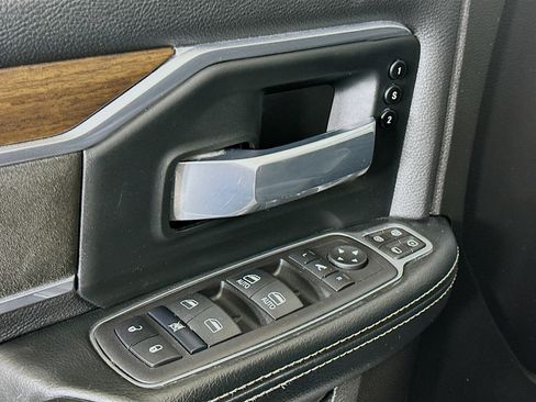 Used 2024 RAM 2500 Laramie image 15