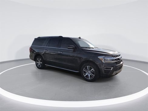 Used 2022 Ford Expedition Max Limited image 2