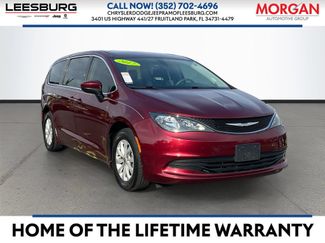 Used 2017 Chrysler Pacifica Touring w/ Tire & Wheel Group FWD video 1