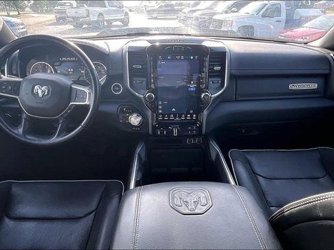 Used 2022 RAM 1500 Laramie AWD/4WD image 12