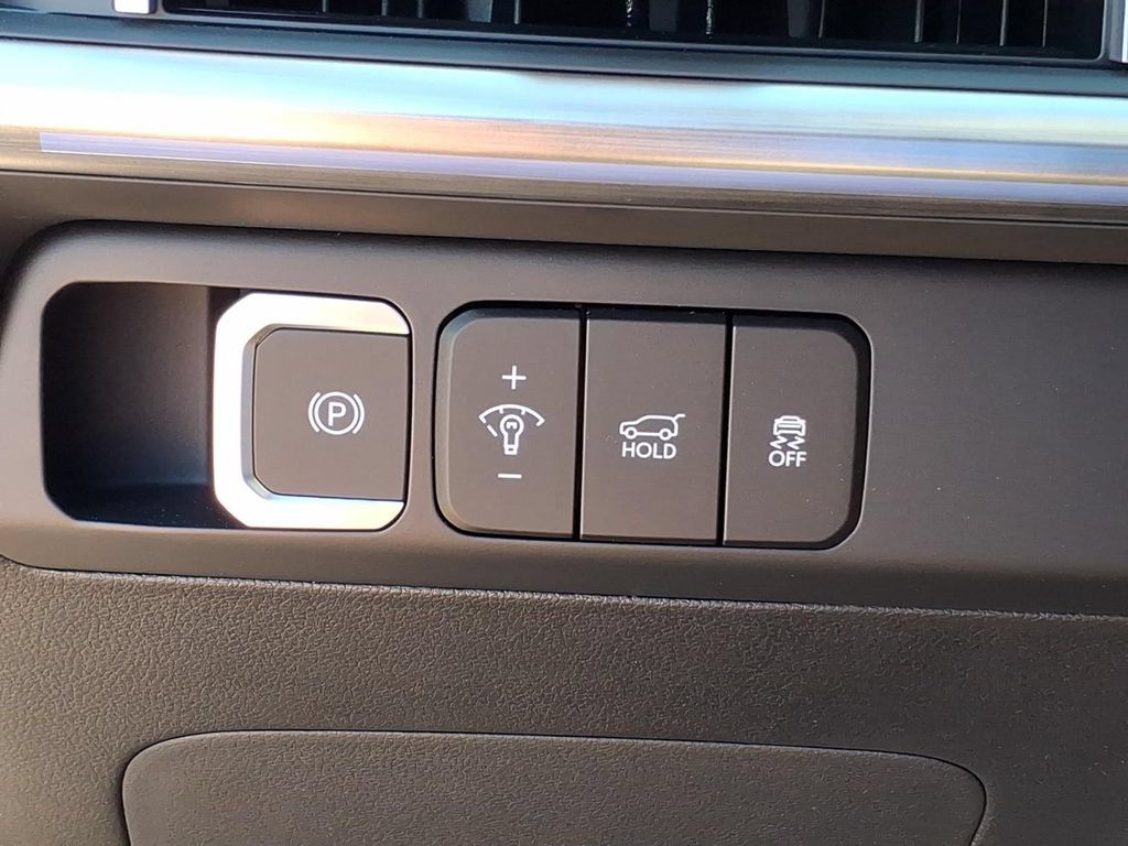 Certified 2026 Hyundai Santa Fe Limited FWD image 17