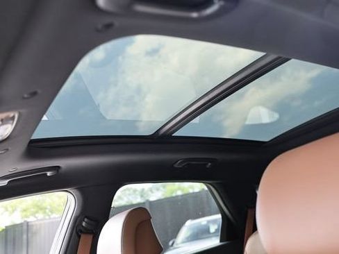 New 2026 Genesis GV70 2.5T Advanced AWD/4WD image 16