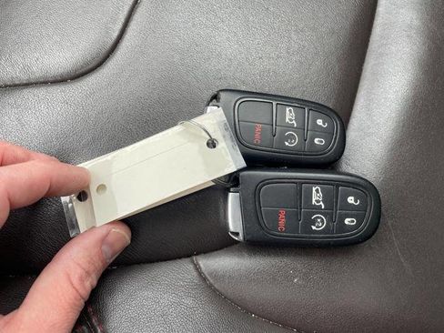 Used 2014 Jeep Cherokee Trailhawk w/ Technology Group image 42