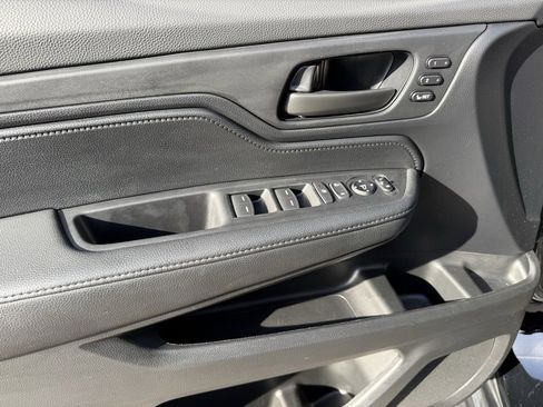 Used 2025 Honda Odyssey EX-L image 19