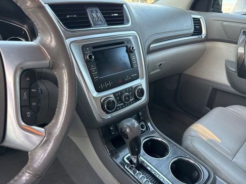 Used 2017 GMC Acadia Limited SLT image 6