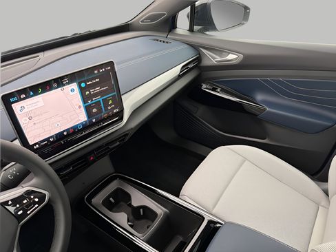 New 2026 Volkswagen ID.4 Pro S Plus AWD/4WD image 17