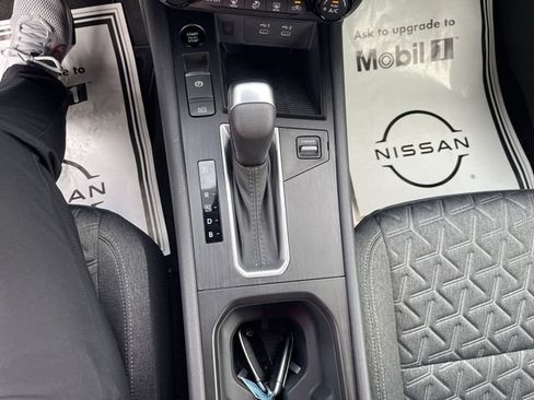 Used 2026 Nissan Kicks SV FWD image 23