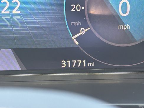 Used 2024 Volkswagen Atlas SE AWD/4WD image 22