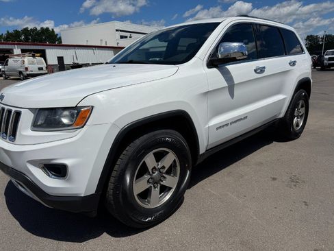 Used 2015 Jeep Grand Cherokee Limited AWD/4WD image 9