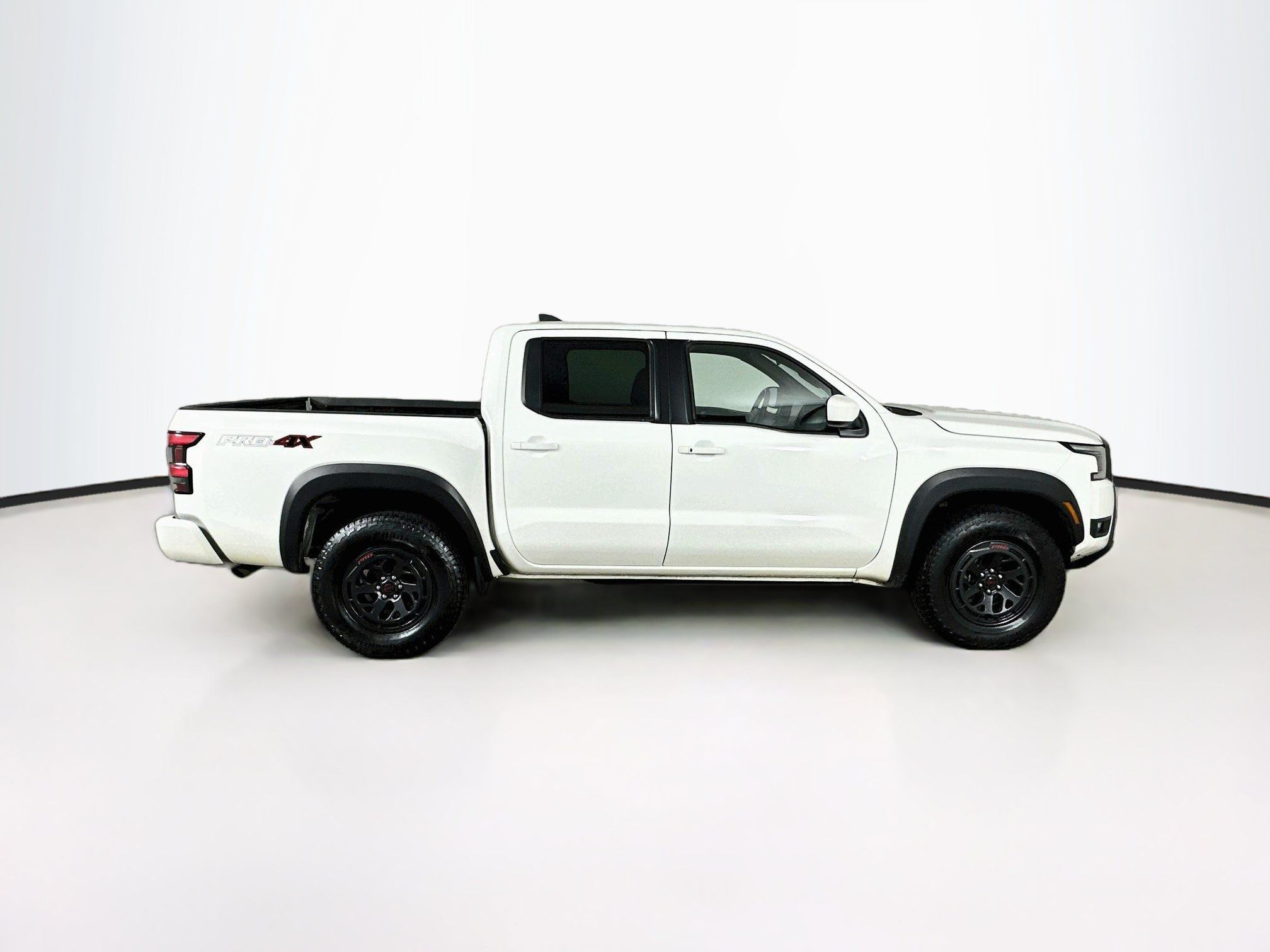 Used 2026 Nissan Frontier PRO-4X AWD/4WD image 10