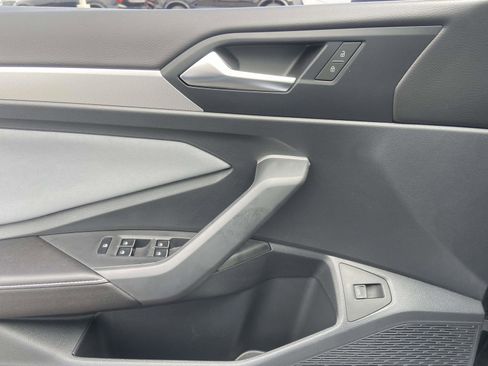 New 2026 Volkswagen Jetta SE image 19