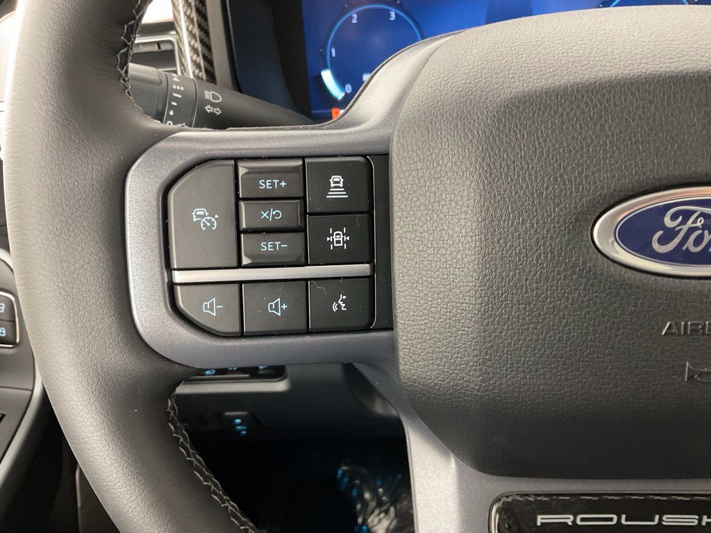 New 2026 Ford F250 Lariat w/ Black Appearance Package AWD/4WD image 25