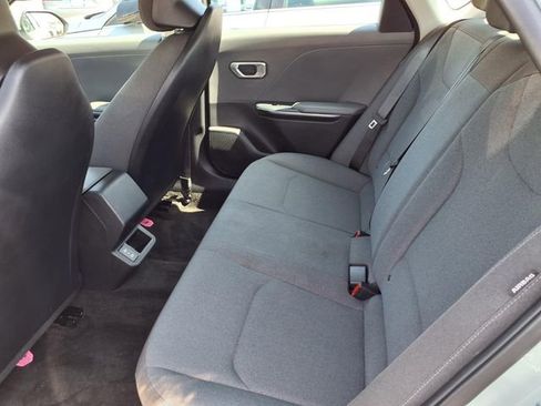 Used 2025 Kia K4 FWD image 8