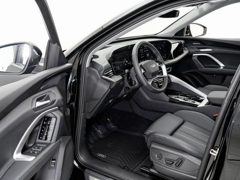 New 2025 Audi Q5 2.0T Premium Plus image 4