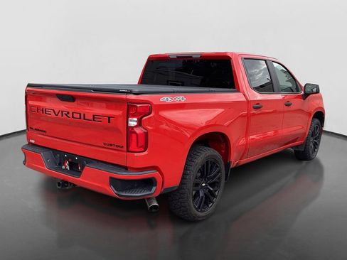 Used 2019 Chevrolet Silverado 1500 Custom w/ Custom Value Package AWD/4WD image 5