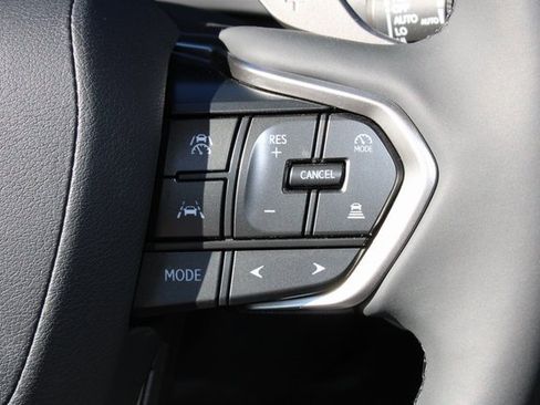 Certified 2025 Lexus RZ 450e image 15