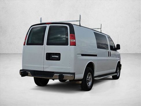 Used 2017 GMC Savana 2500 image 5