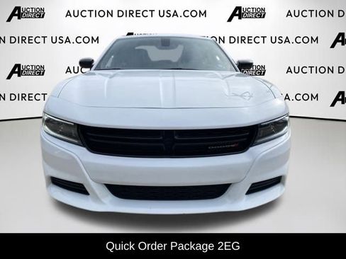 Used 2023 Dodge Charger SXT image 2