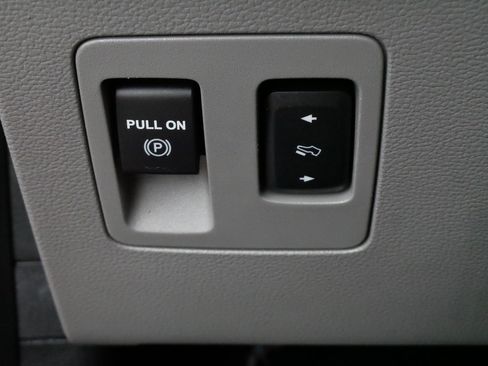 Used 2019 Ford F150 XLT w/ Equipment Group 302A Luxury AWD/4WD image 28