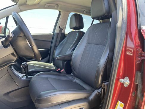 Used 2019 Chevrolet Trax LT w/ Driver Confidence Package FWD image 11