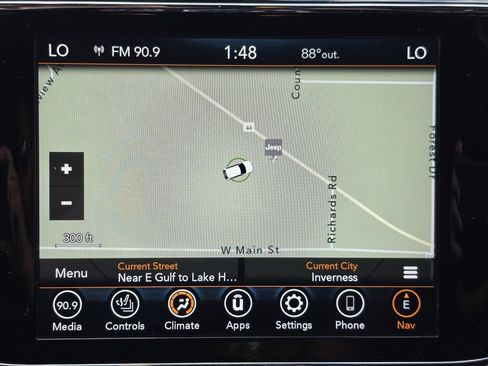 Used 2020 Jeep Grand Cherokee Altitude AWD/4WD image 23