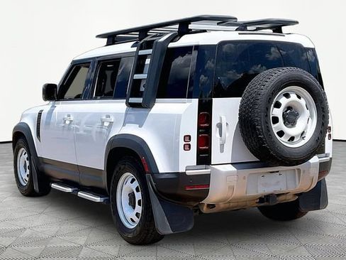Used 2023 Land Rover Defender 110 S AWD/4WD image 4