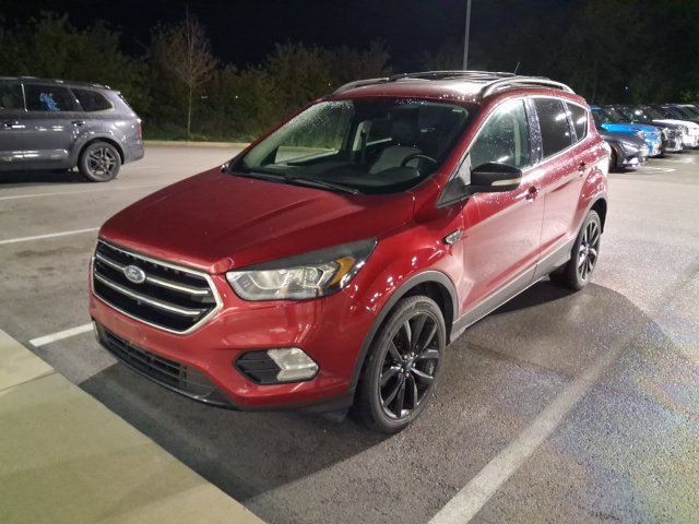 Used 2017 Ford Escape Titanium w/ Canadian Touring Package AWD/4WD image 1