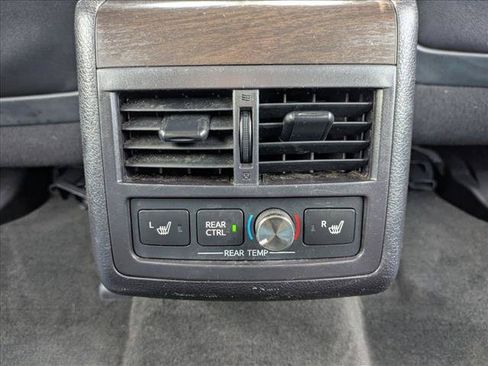 Used 2018 Toyota Avalon Limited w/ Carpet Mat Package FWD image 17