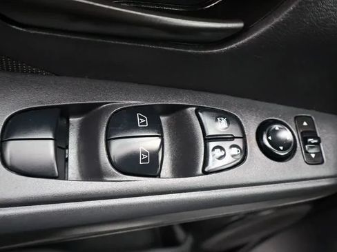 Used 2024 Nissan Kicks S w/ Interior Electronics Package FWD image 21