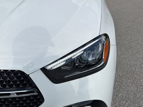 Used 2025 Mercedes-Benz GLE 450 4MATIC w/ AMG Line Exterior image 41