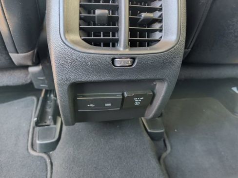 Used 2020 Jeep Cherokee Limited AWD/4WD image 31