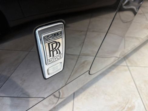 Used 2015 Rolls-Royce Wraith RWD image 21