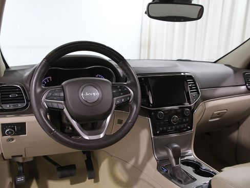 Used 2021 Jeep Grand Cherokee Overland image 6