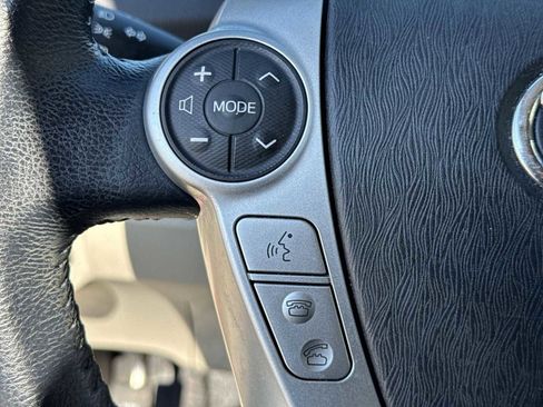 Used 2014 Toyota Prius Four image 23