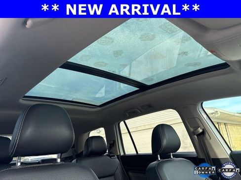 Used 2021 Volkswagen Atlas SE w/ Panoramic Sunroof Package image 12