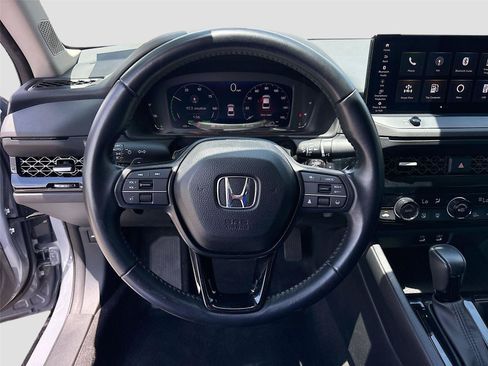 Used 2023 Honda Accord EX-L image 13
